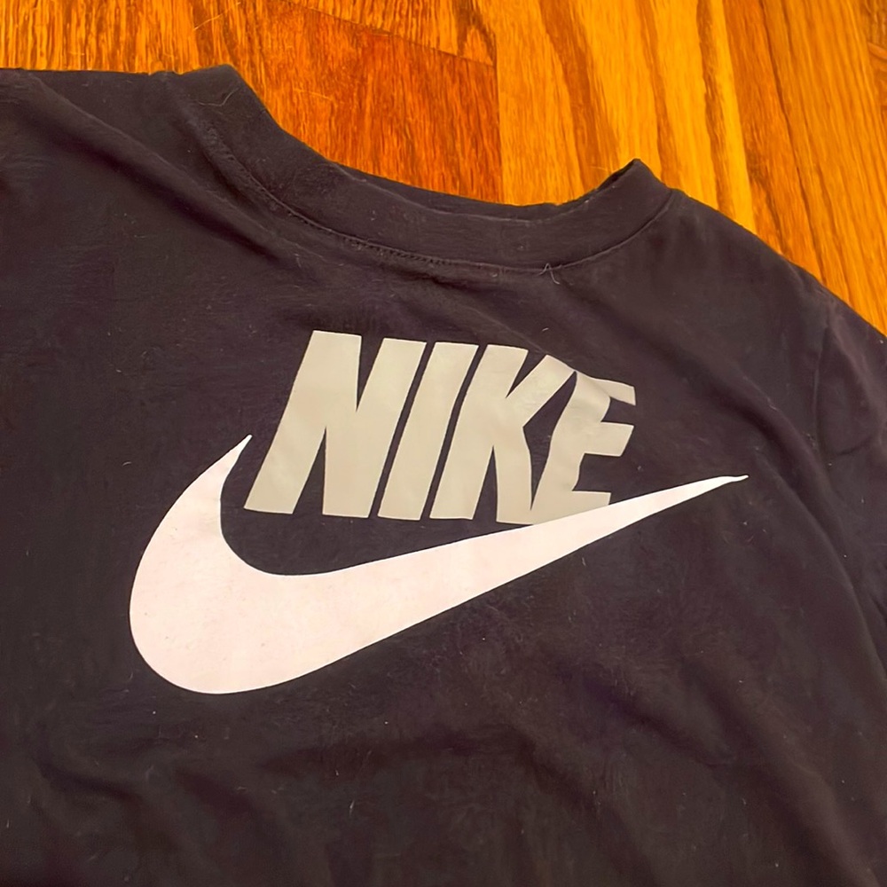 Boys Nike tee - Picture 2 of 5